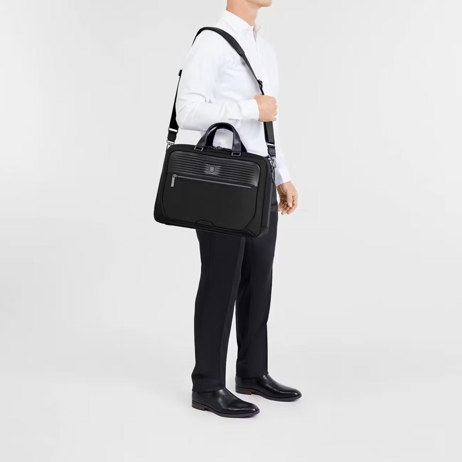 maletin mythic de luxe victorinox kah lifestyle guatemala portalaptop