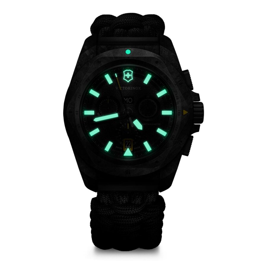 VICTORINOX I.N.O.X. con Super-LumiNova – SKU 241989.1