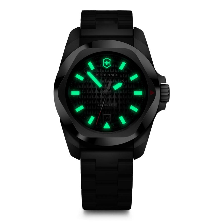 VICTORINOX I.N.O.X. con Super-LumiNova – SKU 242019