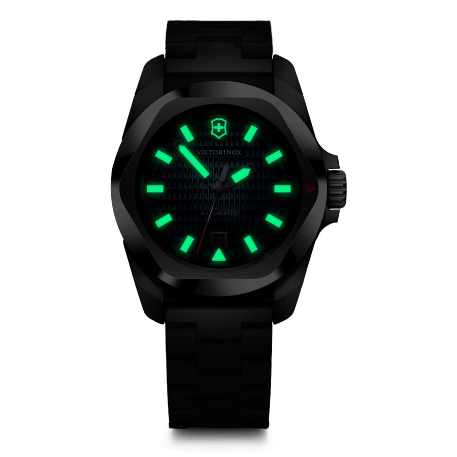 VICTORINOX I.N.O.X. con Super-LumiNova – SKU 242020