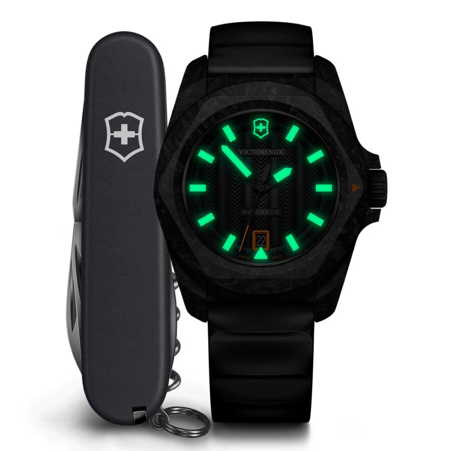 VICTORINOX I.N.O.X. con Super-LumiNova – SKU 242023.1