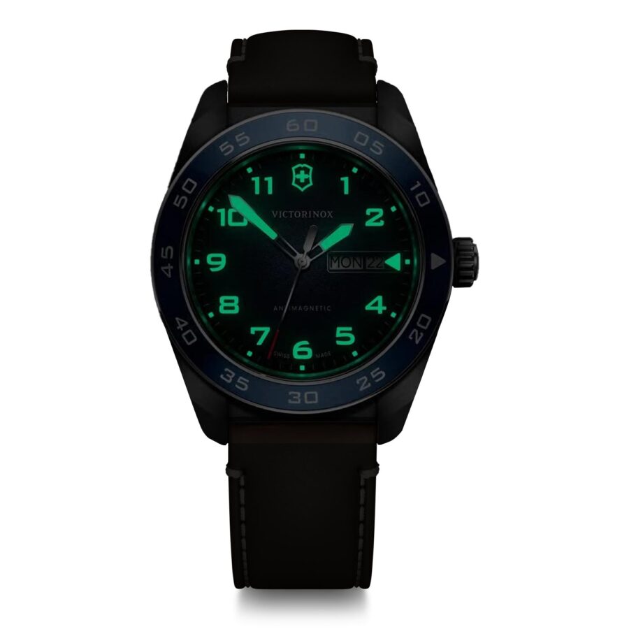 VICTORINOX SWISS ARMY con Super-LumiNova – SKU 242040