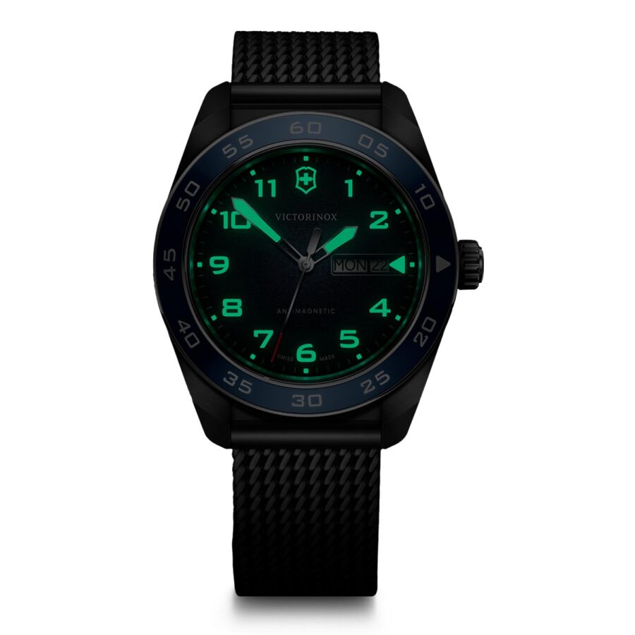 VICTORINOX SWISS ARMY con Super-LumiNova – SKU 242042